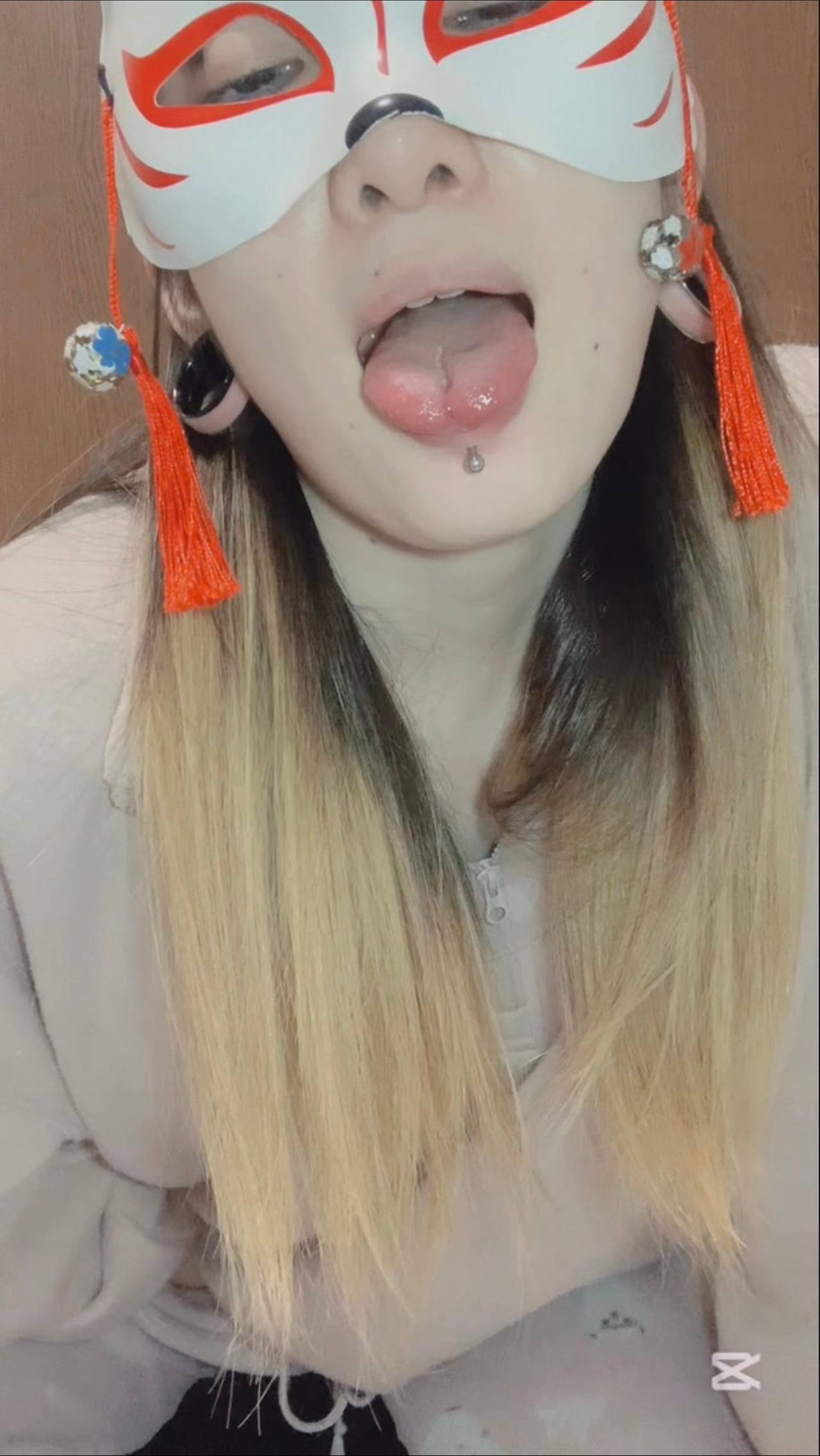 ベロ出しスプタン丸出し獣的！？オナ♡ gallery photo 2