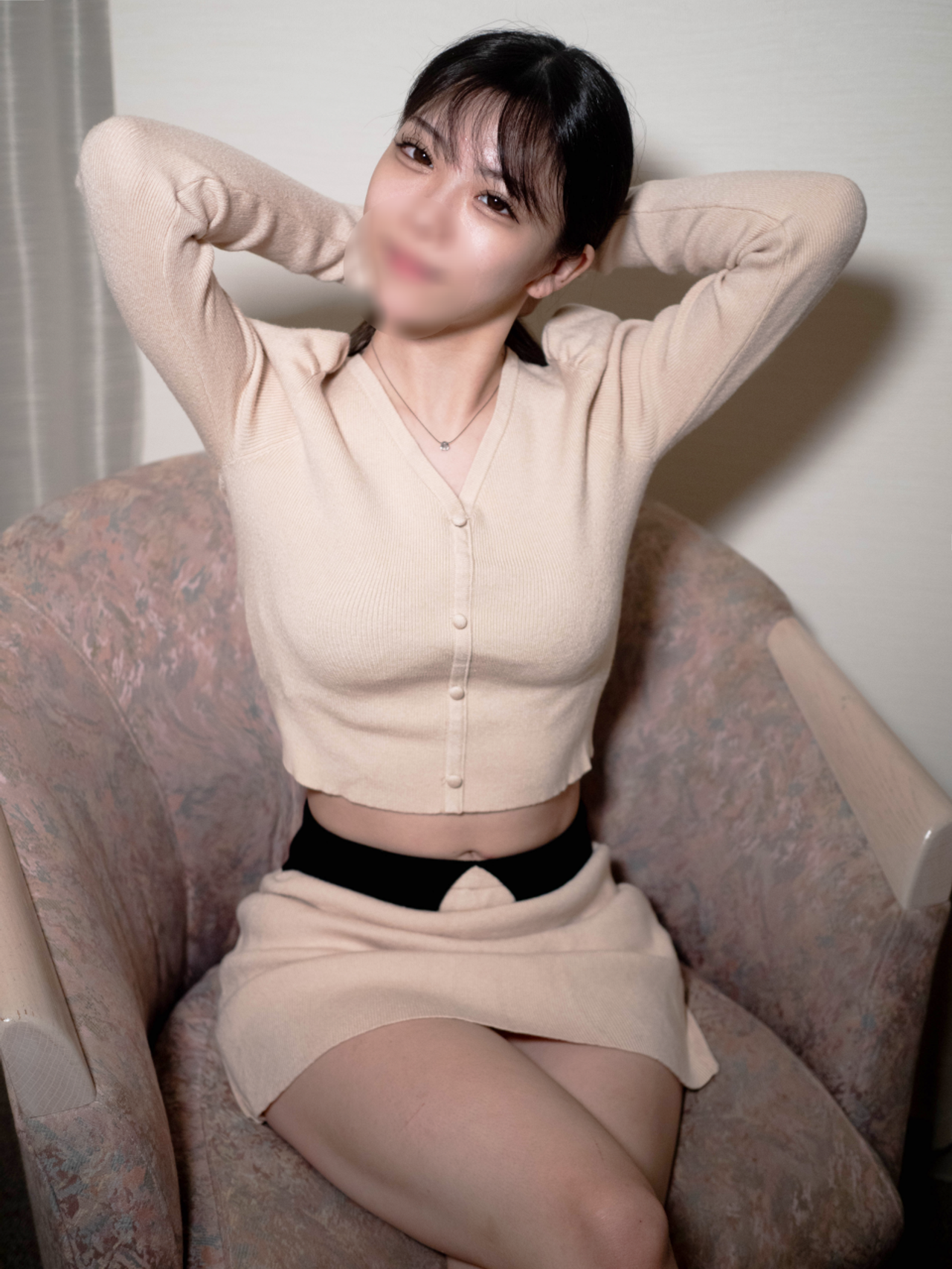 17日まで990pt!!※20歳/147cm/38kgのスレンダーボディ「ひなちゃん」再び！「もっとイク!!♡」極上ボディーを29歳商社マンが激しく求め合う 中イキ連発の熱い夜 gallery photo 2