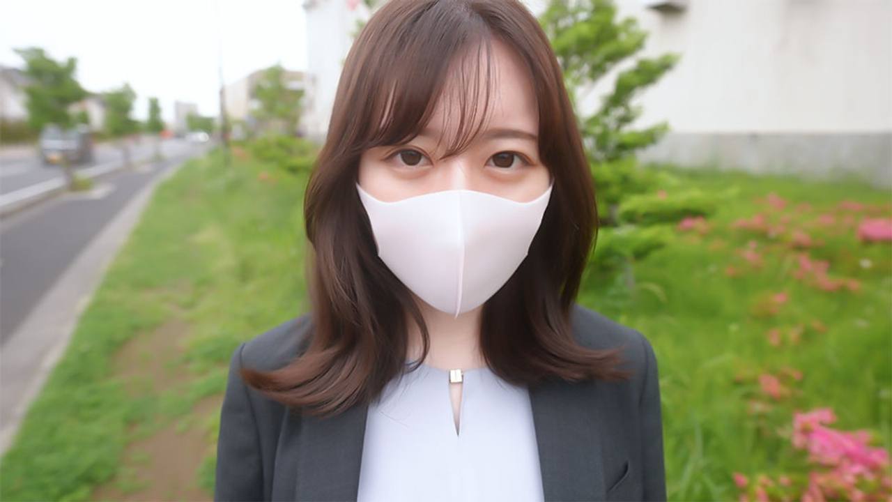 偏差値６５の秀才名門大○４○生は、就職活動中にリクルートスーツでジジイに野外で中出し。中○、高○と生○会副会長の超真面目なこ。完全初撮影！！！彼氏とラブラブNTR野外露出で真っ裸中出し、中出し２回戦、 gallery photo 3