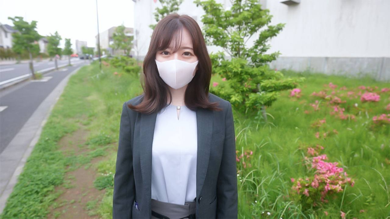 偏差値６５の秀才名門大○４○生は、就職活動中にリクルートスーツでジジイに野外で中出し。中○、高○と生○会副会長の超真面目なこ。完全初撮影！！！彼氏とラブラブNTR野外露出で真っ裸中出し、中出し２回戦、 gallery photo 4