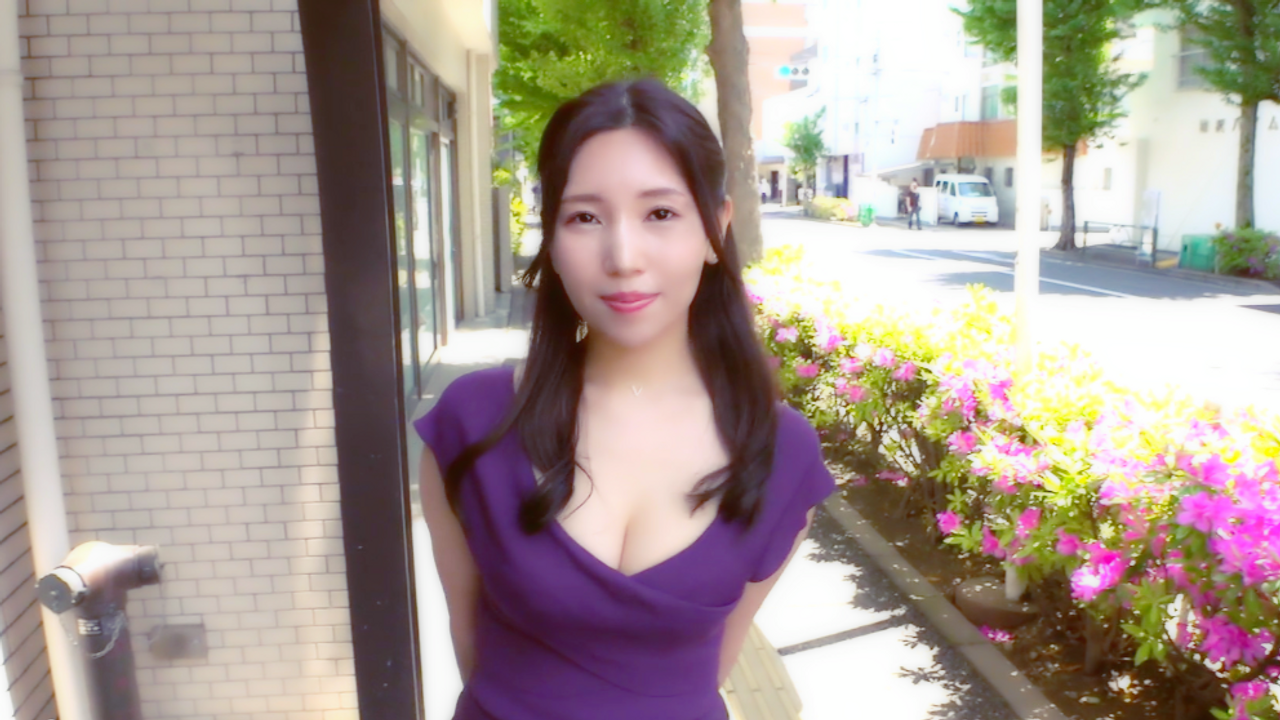 【初撮り・中出し】国語教師の痴態。95cmGカップ巨乳ボディの膣内射精記録。 gallery photo 1