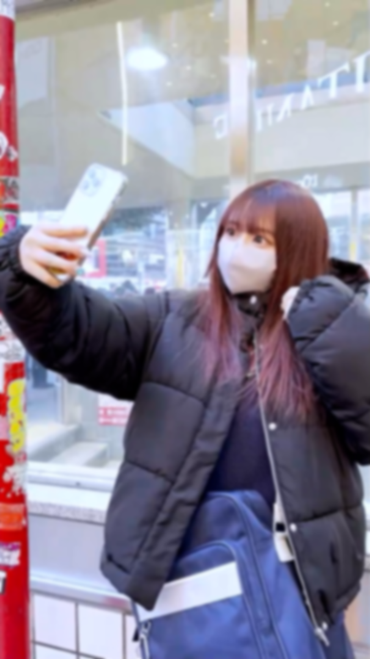 143cm18歳。この可愛さでHカップ、男を満足させる為に育った体に妊娠確定の中出し。 gallery photo 1