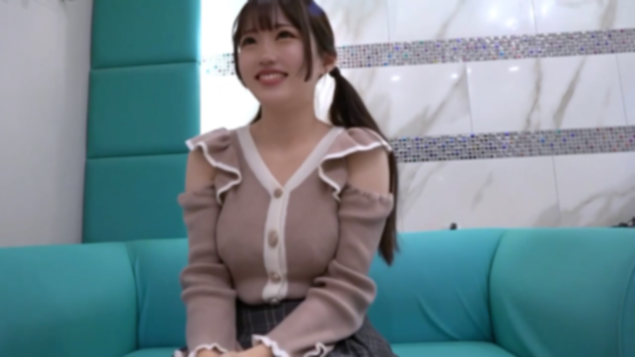 SSS級**大生18歳。この顔でHカップ、見た事も無い黄金比ボディの全てを堪能した映像。 gallery photo 1