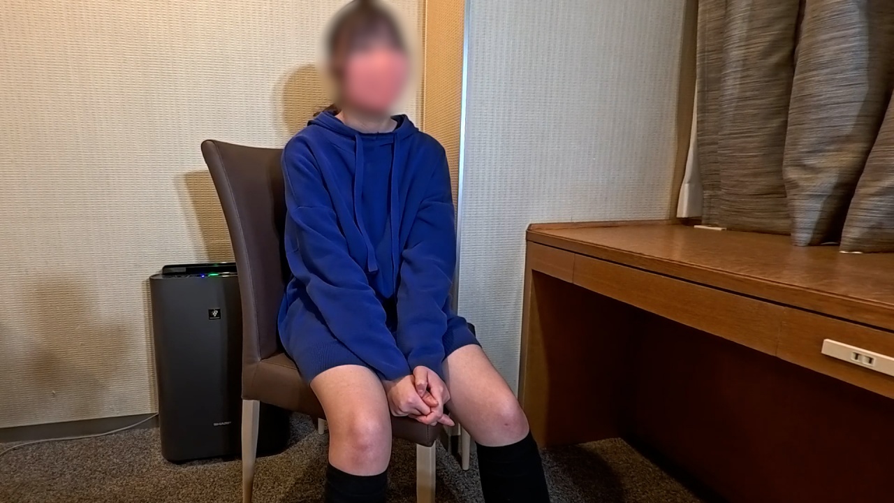 【メンズエステ裏講習】【主観映像】彼氏がいるのにチンコが好きすぎるｗフェラするほどマンコが濡れる淫乱美女にいっぱいザーメン出してあげましたｗｗｗ【ゆか（19歳）9回目】 gallery photo 1
