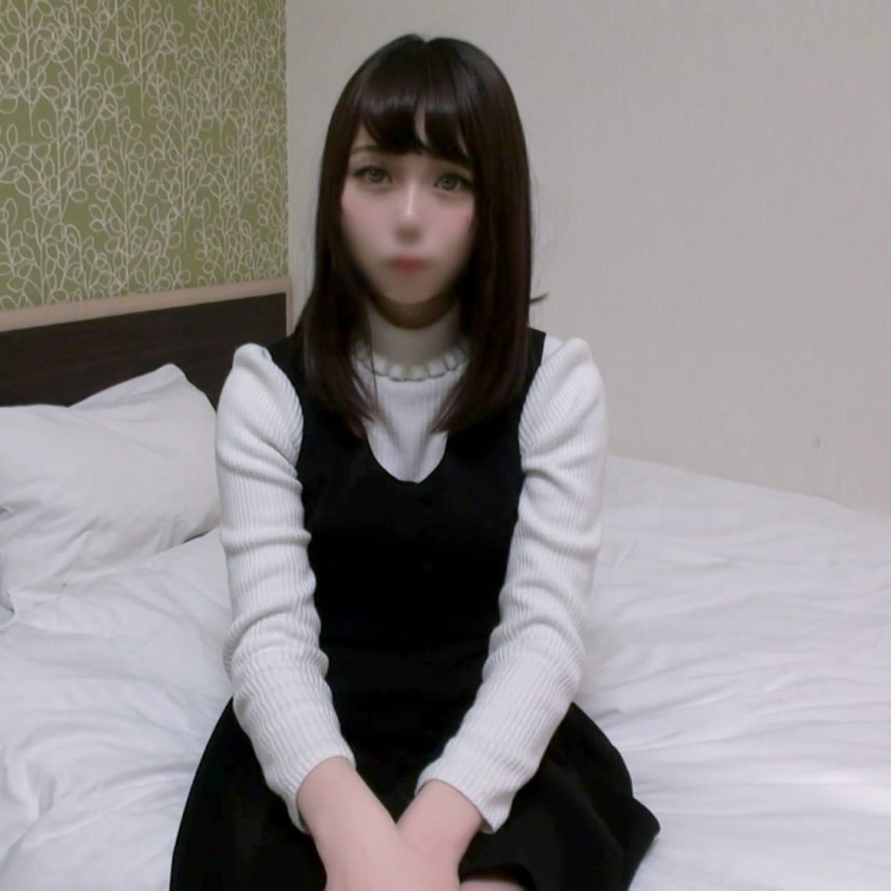 【実録】【ガチアイドル】あまりに可愛すぎるアイドル志望の有名配信者に大量膣内射精。Hカップの爆乳を揺らしてアソコをヒクつかせながらイキ狂います。※期間限定の半額セール中 gallery photo 1