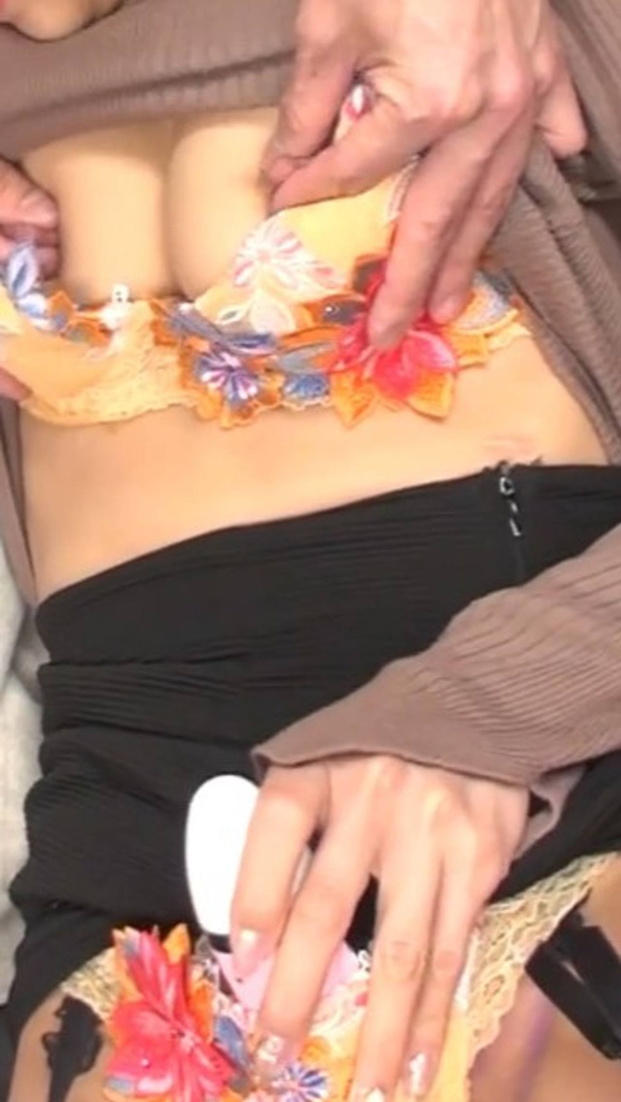 【限定・顔出し】最高SS級ビジュのモデル体型アパレル美女に懇願して冴えない素人童貞の筆おろししてもらう極エロセックス gallery photo 1