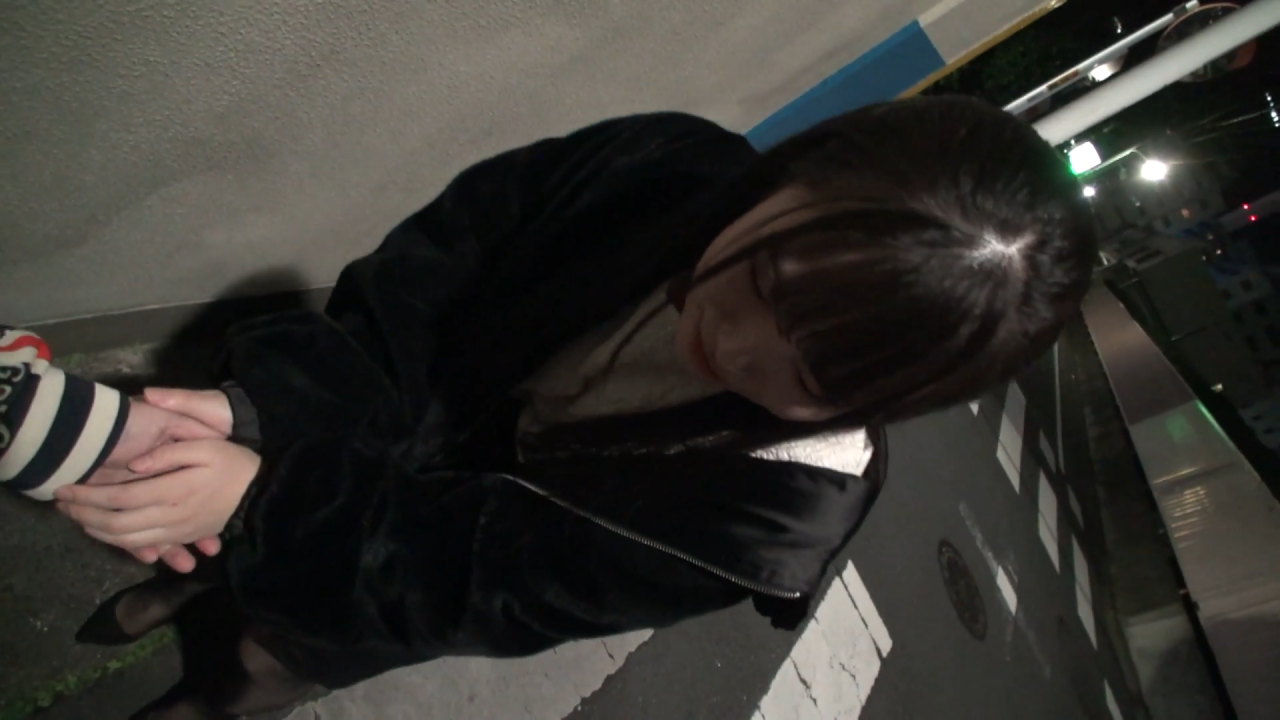色白でかわいいスレンダー美女との仕事終わりハメ撮り撮影 gallery photo 3