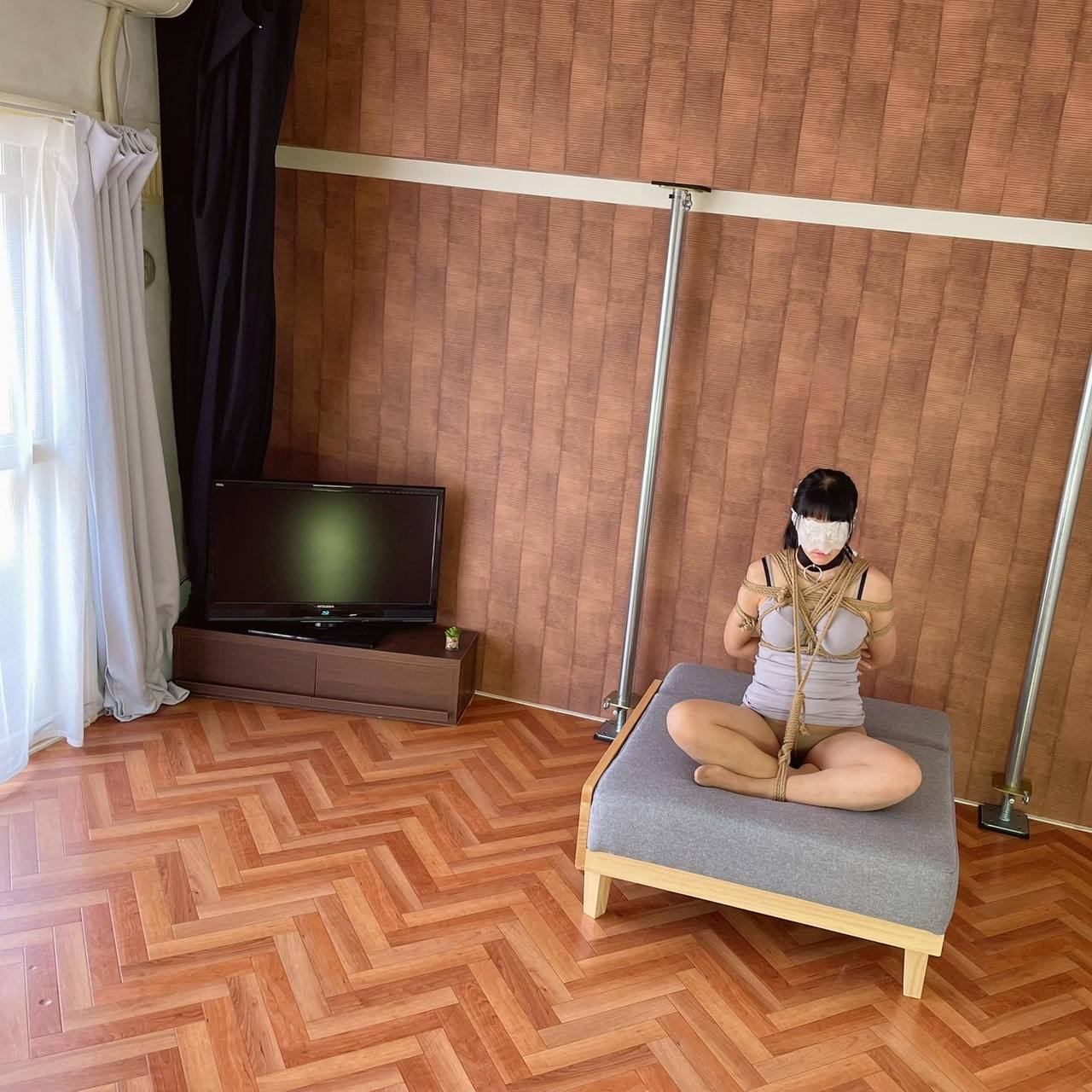 あぐら縛りで放置プレイの６０分　Cross-legged ******* play 60 minutes gallery photo 1