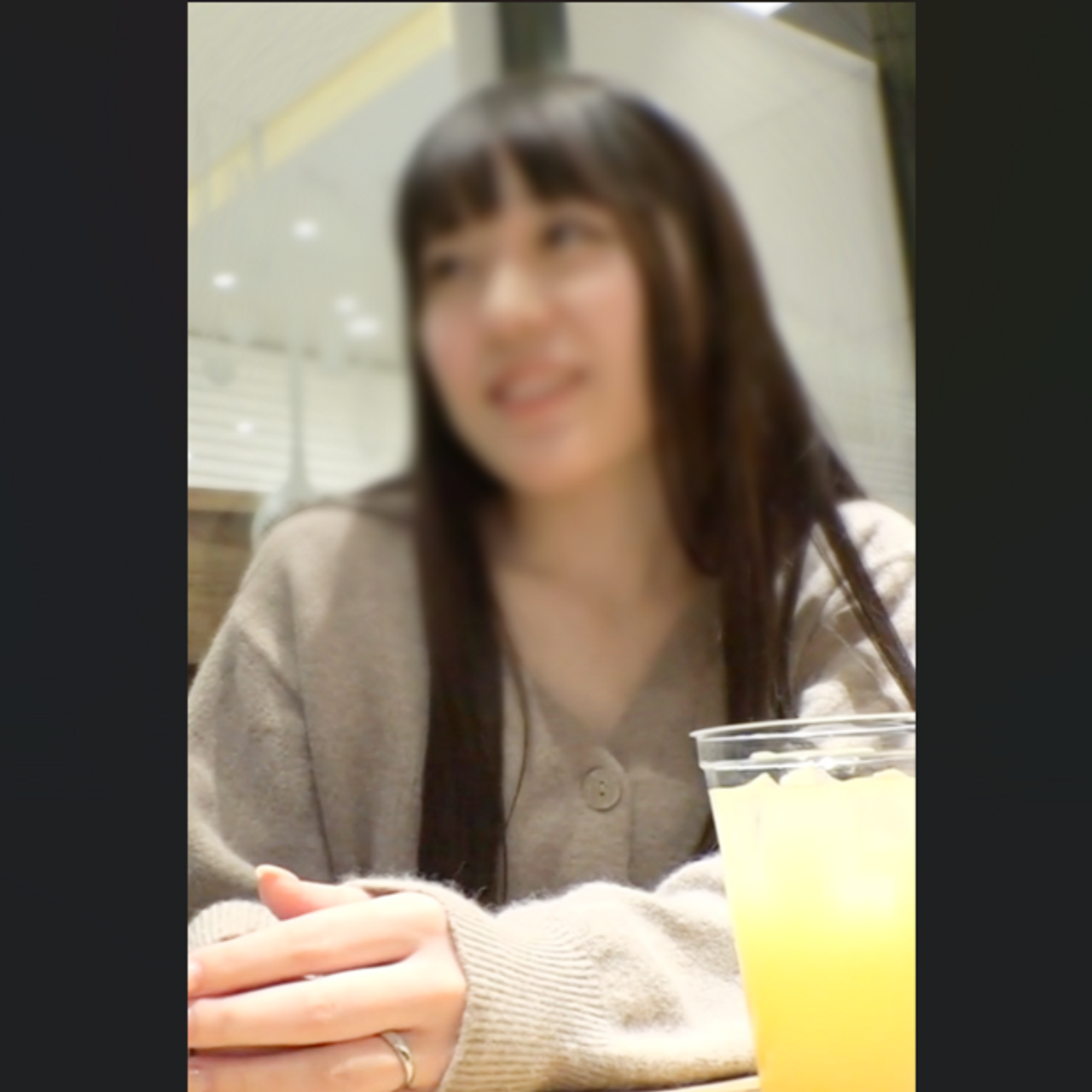 【素人ナンパ日記】指輪つけた若妻をNTR 大量ザーメン gallery photo 1