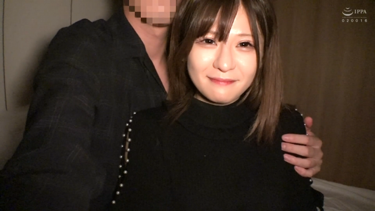 【人妻】パイパンマ〇コを召し上がれ[4] gallery photo 1