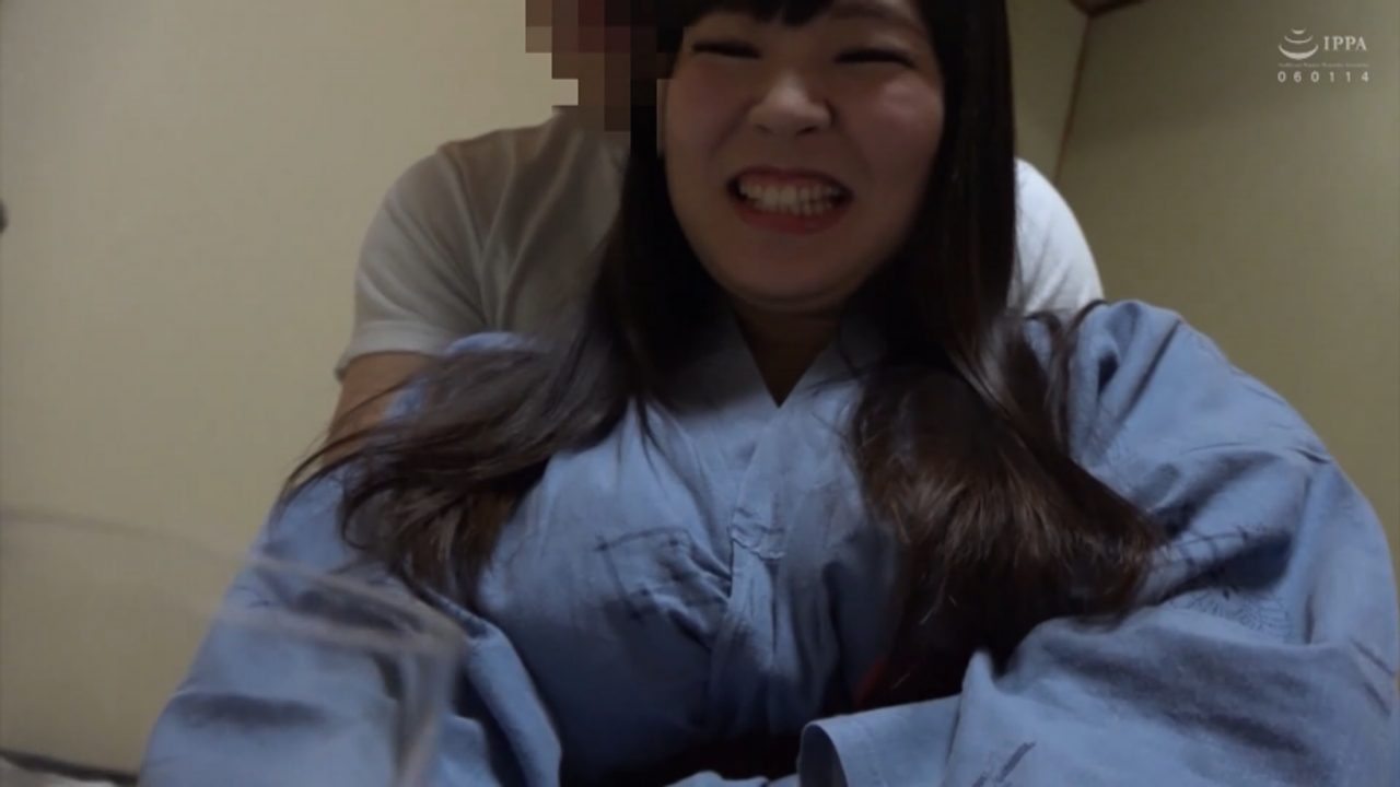 【人妻爆乳】この乳を見ずにデカパイを語るな！[7] gallery photo 1