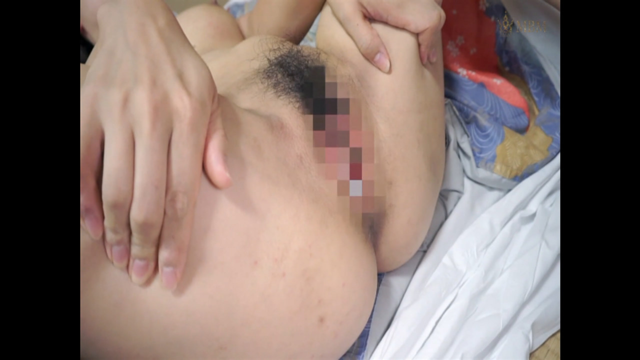 【人妻】清楚にみえて無警戒 性欲優先パコリ妻[3] gallery photo 10