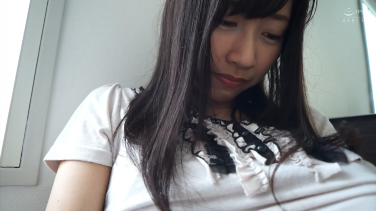 【人妻】あなた誤解してますよ！黒髪清楚な人妻って、実は隠れヤリマンだったりします[10] gallery photo 1