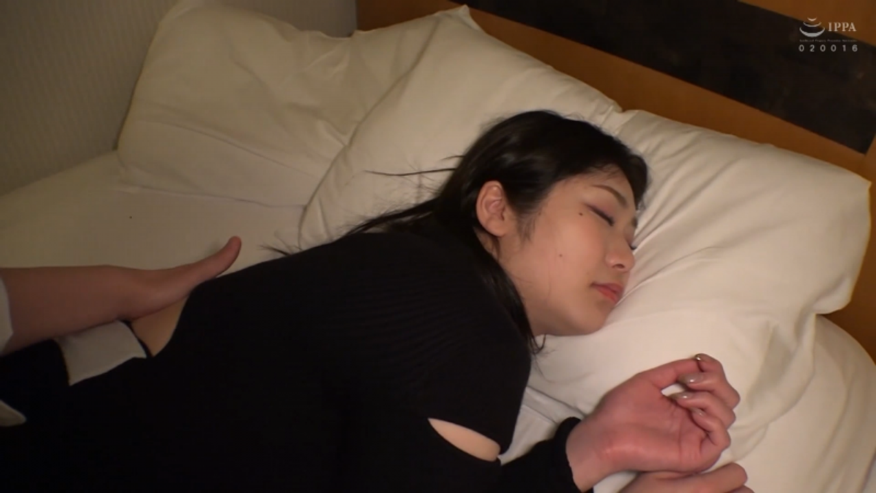 【人妻】発掘! 都合の良すぎるドすけべ女たち[3] gallery photo 3