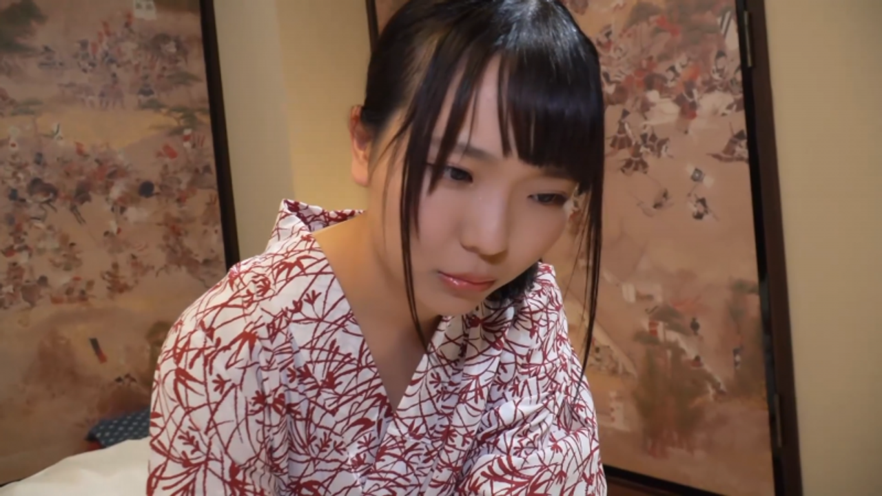 【人妻】喘ぎ声を我慢してヨガり狂う巨乳妻[5] gallery photo 1