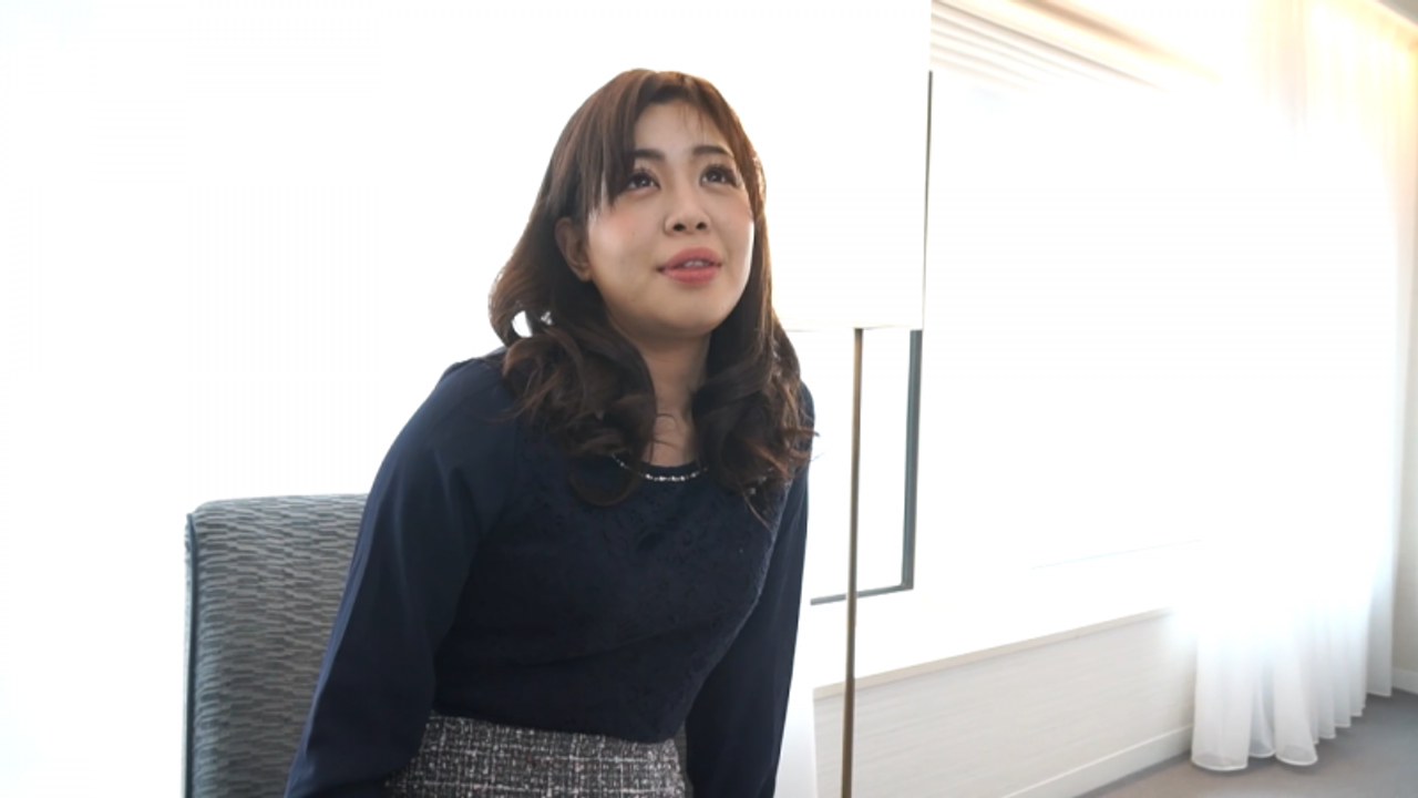 【人妻】「絶対に内緒にして下さいね？」魔が差したご近所妻[11] gallery photo 1