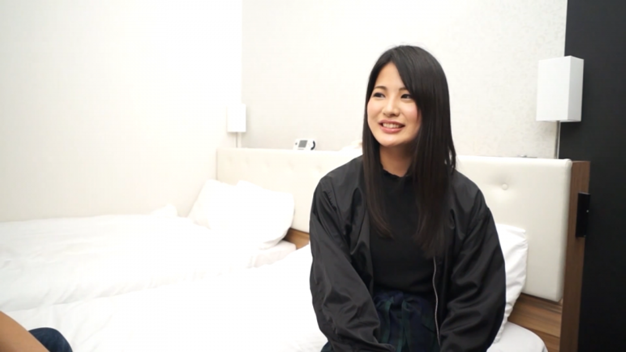【個撮】ヤリたい盛りの人妻をナンパdeガチハメ中出し!!［３］ gallery photo 1
