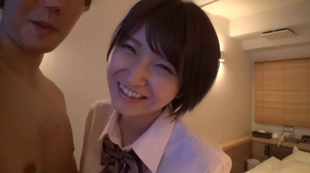 制服**が早漏彼氏に我慢できず浮気相手を探しハメ撮りでかわいい顔した天使のような小悪魔電マ爆誕♡ gallery photo 1