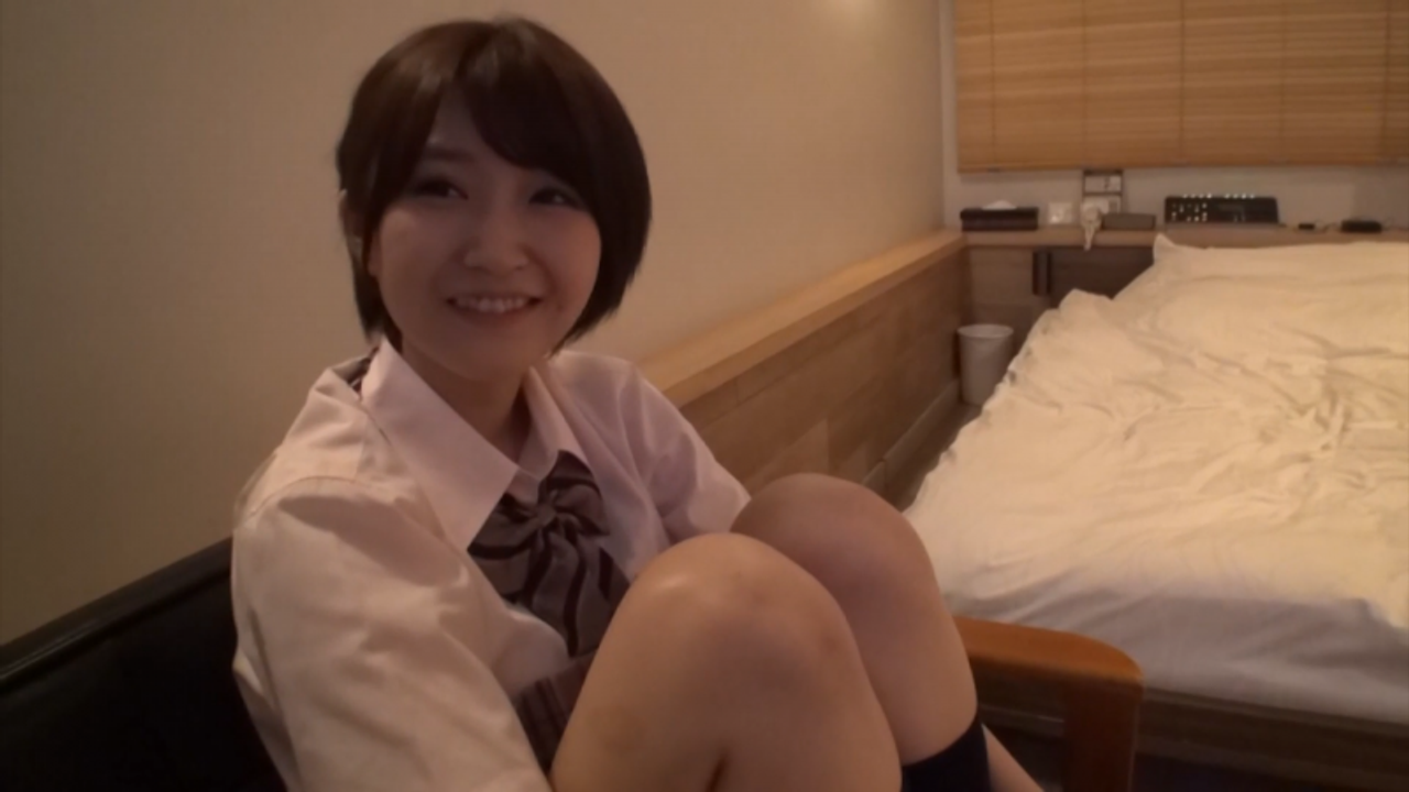 制服**が早漏彼氏に我慢できず浮気相手を探しハメ撮りでかわいい顔した天使のような小悪魔電マ爆誕♡ gallery photo 4