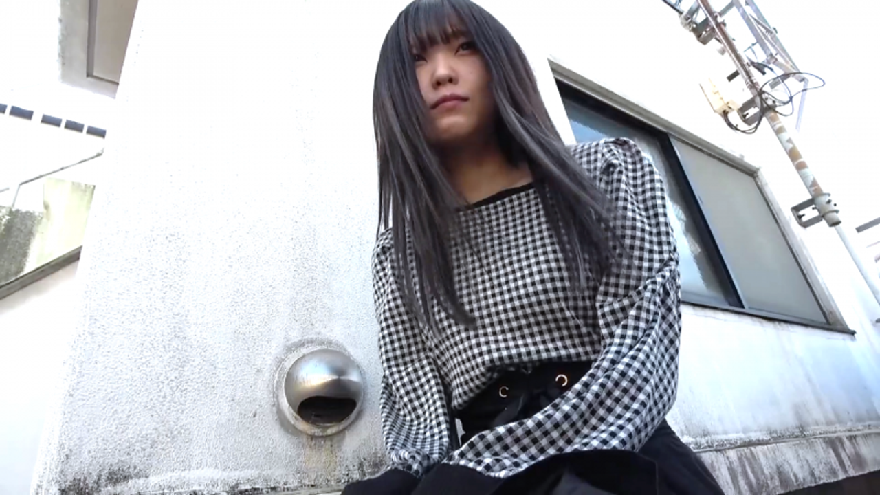 【個撮♥ドM素人】アンゴラ村長!?　欲求不満美女をリモバイで辱めてハメ撮り♥ gallery photo 5