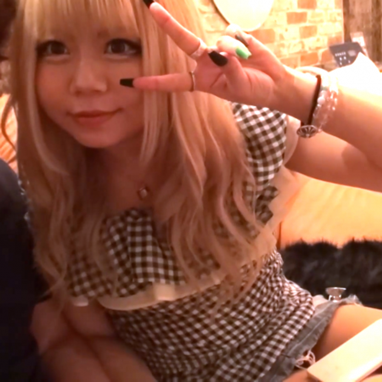 【個撮・素人ｷﾞｬﾙ】腰使いﾔﾊﾞｲ若え女は性欲をｵﾏﾝｺでぶつけてくる!! gallery photo 4