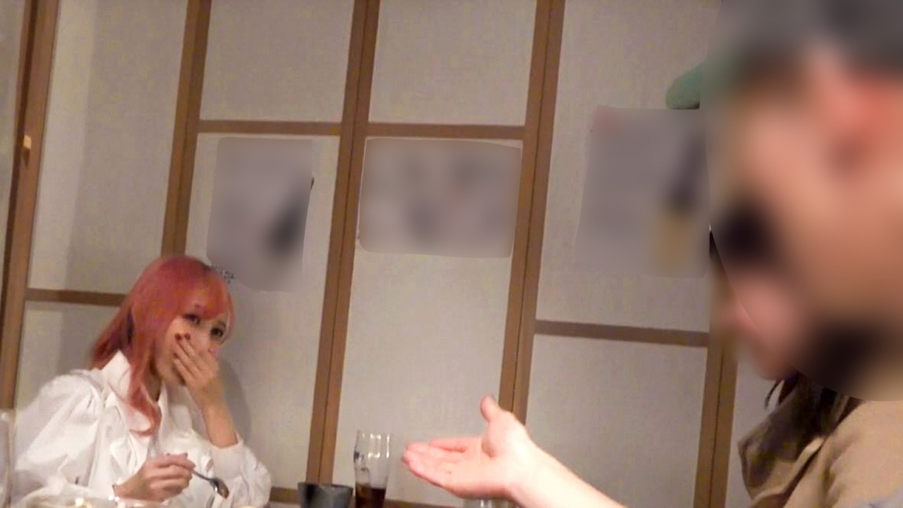 ★期間限定【半額】7/21迄★【〇〇横丁で声かけ】【ピンク髪**】有名な〇〇横丁に軽いノリで行ってきました。ピンク髪に声をかけてみたら盛り上がりお持ち帰るまで【動画は顔出し】 gallery photo 2