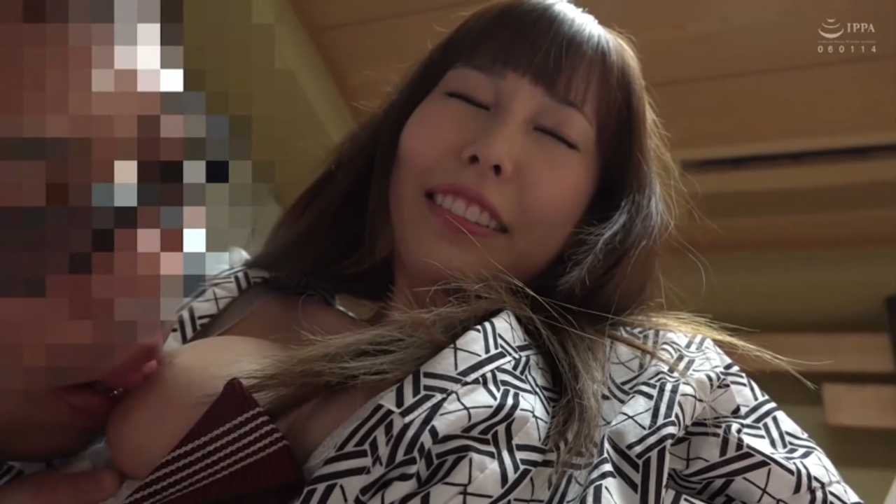 【人妻×爆乳】男ならばやはり爆乳を見ろ！この爆乳、他じゃ見れませんよ！！【大人気最速公開】　その8 gallery photo 1