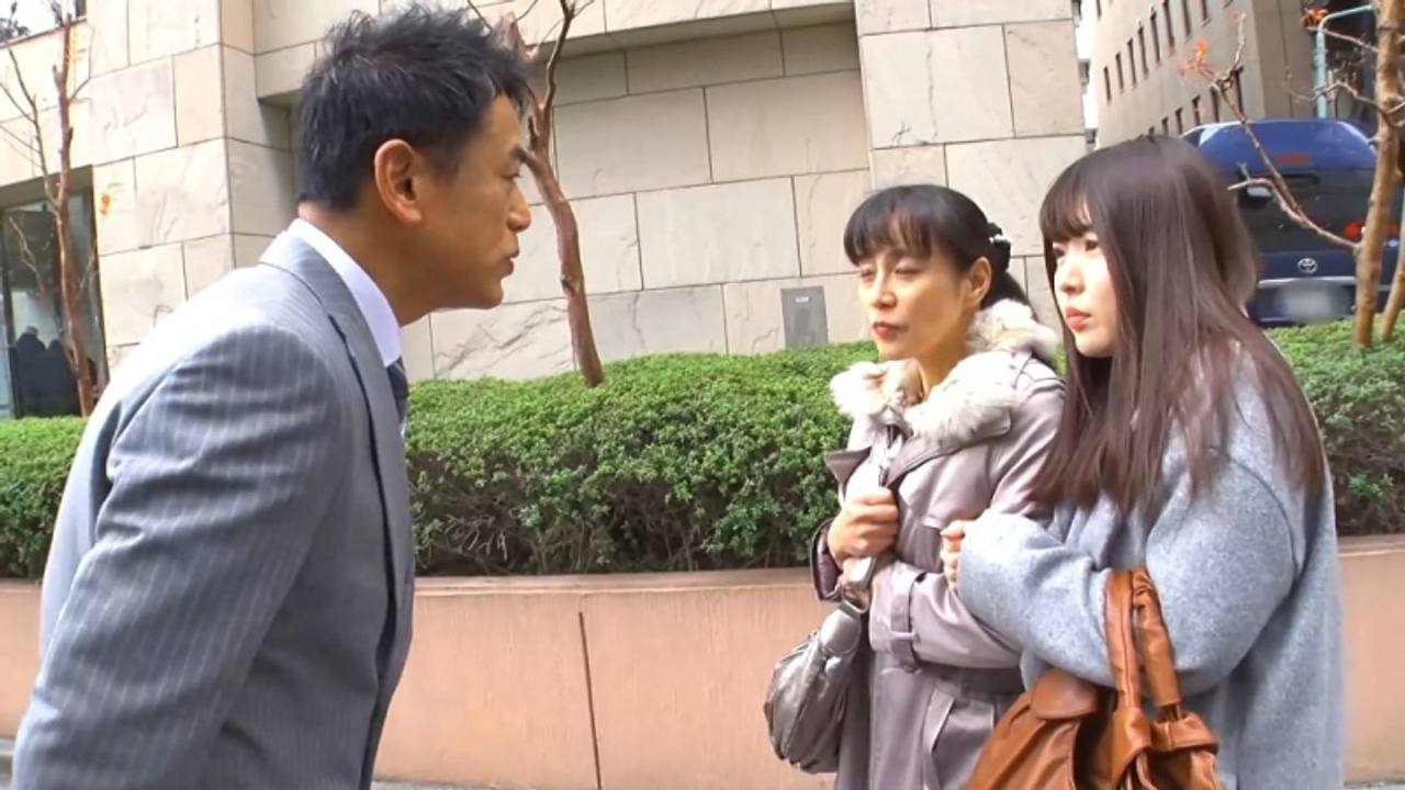 【親○どんぶり】「ちゃんとセックスの指導してあげるのよっ」超絶ハーレム！一度で二度美味しい！ヤバいくらいに最高でぃーす！【2/6】 gallery photo 4