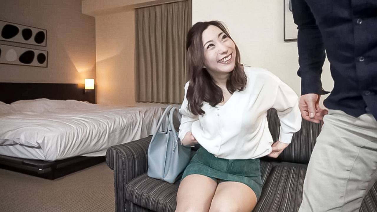【個撮 / ご近所妻】「絶対に内緒にしてくださいね？」普通の見た目からは想像できない大胆なSEX！発情したメス犬のような本能的なSEXに溺れまくりッ！【9/12】 gallery photo 1