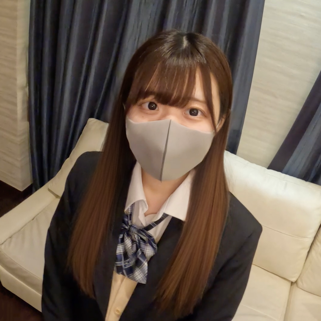 【限定販売】あの美女みかちゃんのリアル友達！アイドル級超絶美女解禁！生着替え＋シャワーをお届け！ gallery photo 1