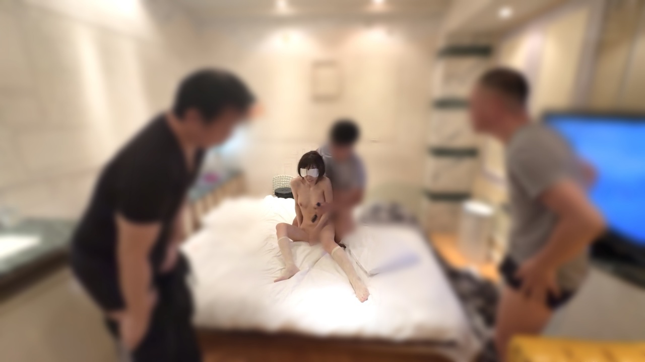 【FC2秘蔵/大事故】地方在住SSSS級美※女が避妊無し4Pで*宮に中出しされるハメ撮り映像流./出。撮影後に破局&amp;お蔵入りした完全プライベート寝取らせ【本編/顔.モ/無】【4K/60P超高画質特典】 gallery photo 1