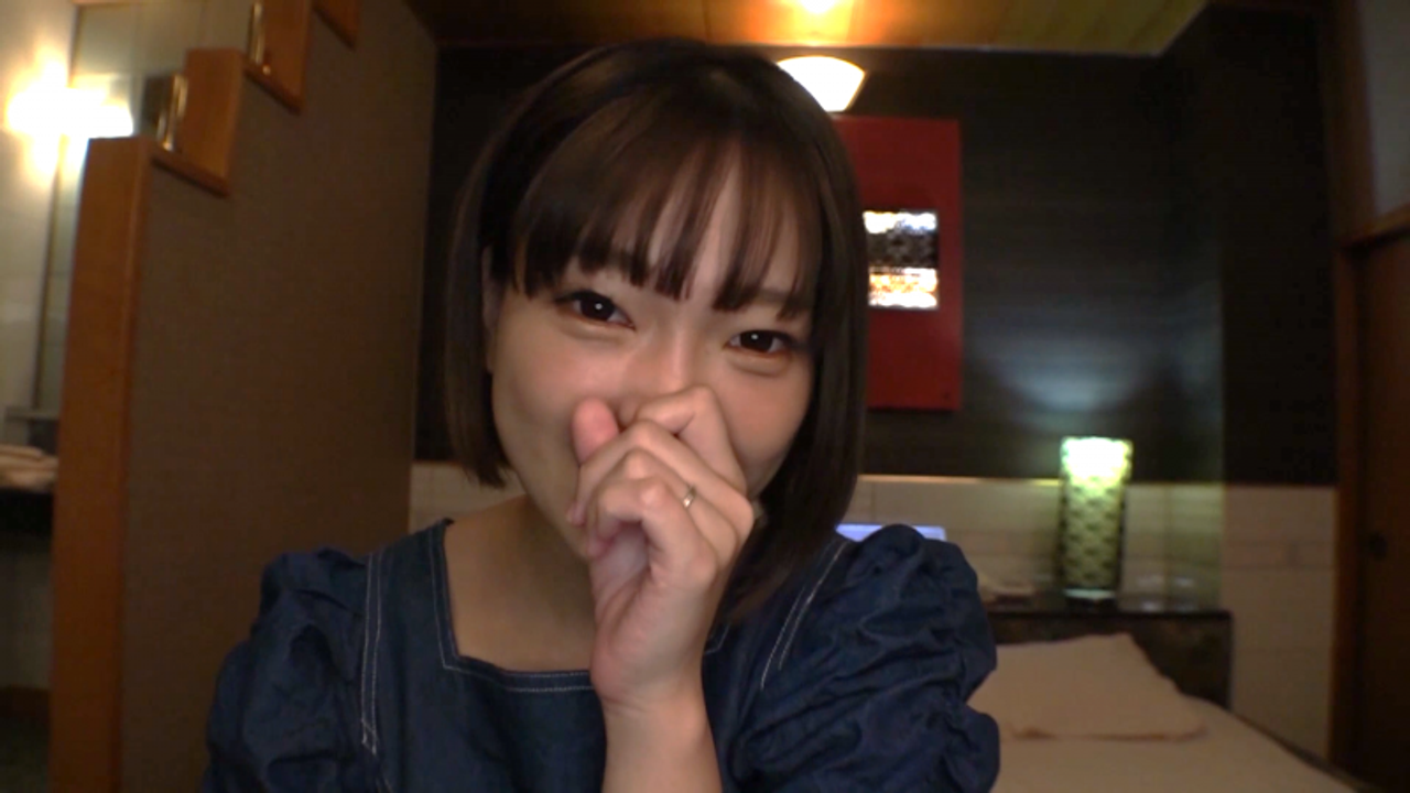 【るなｻﾝ/28歳】旦那に内緒でセフレに超絶おねだり♥性欲爆発主婦!! gallery photo 1