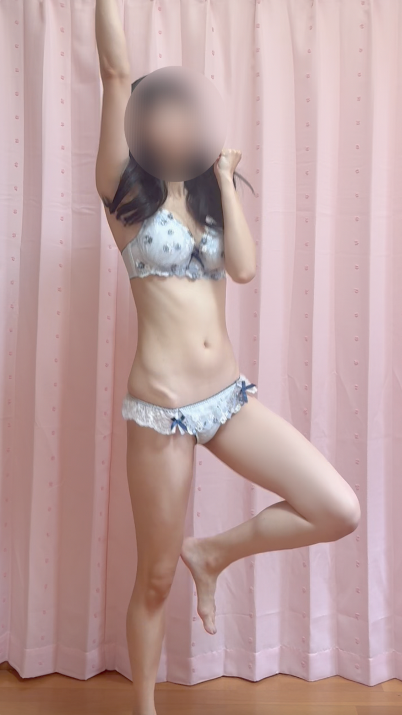 【おっぱい解禁】えっちなアイドルが坂道系限界ダンス❤️【揺れるFカップ】 gallery photo 1