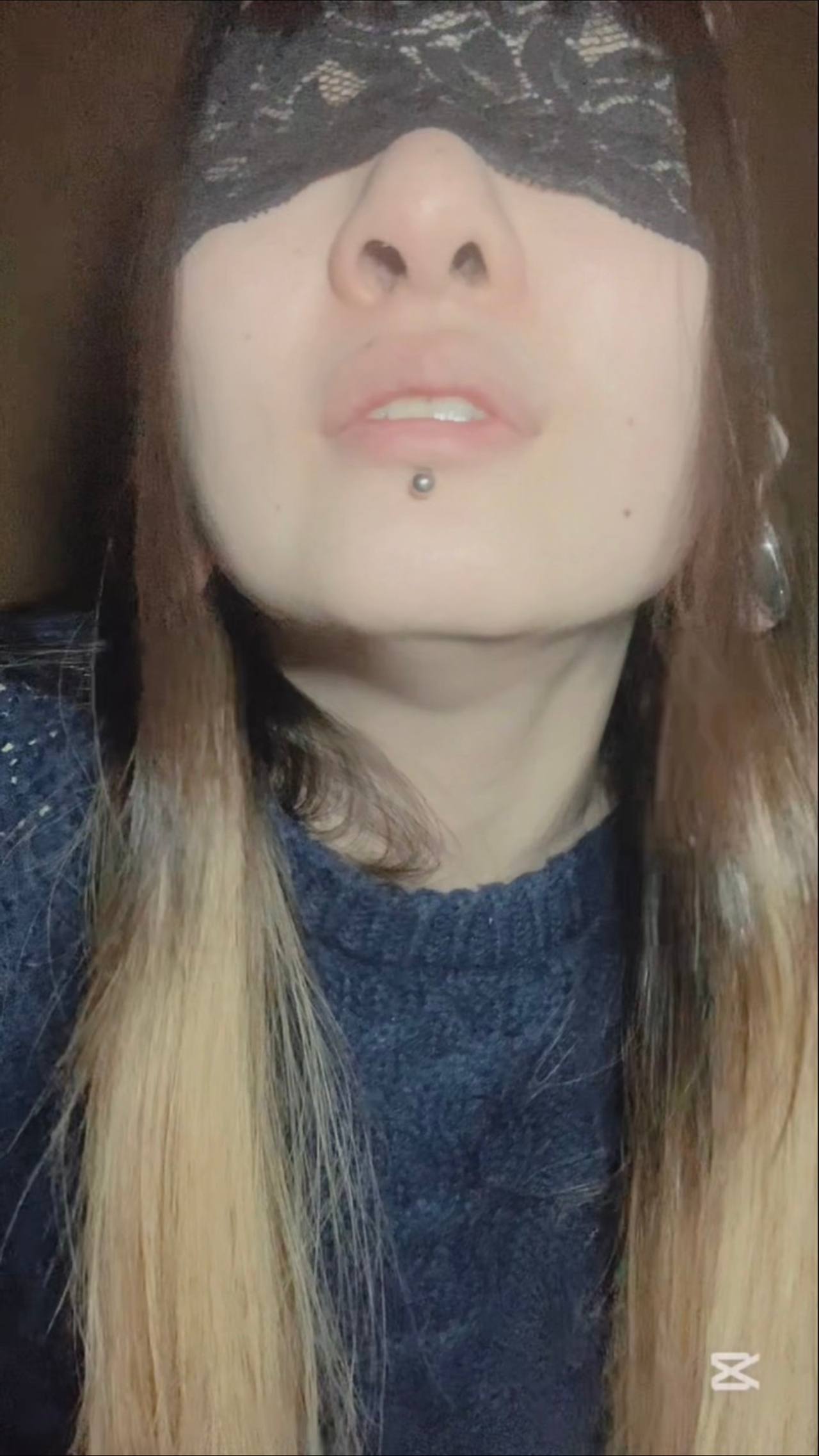 右の鼻の穴の拡張記録♡右からピアスをひねり出す！ gallery photo 6