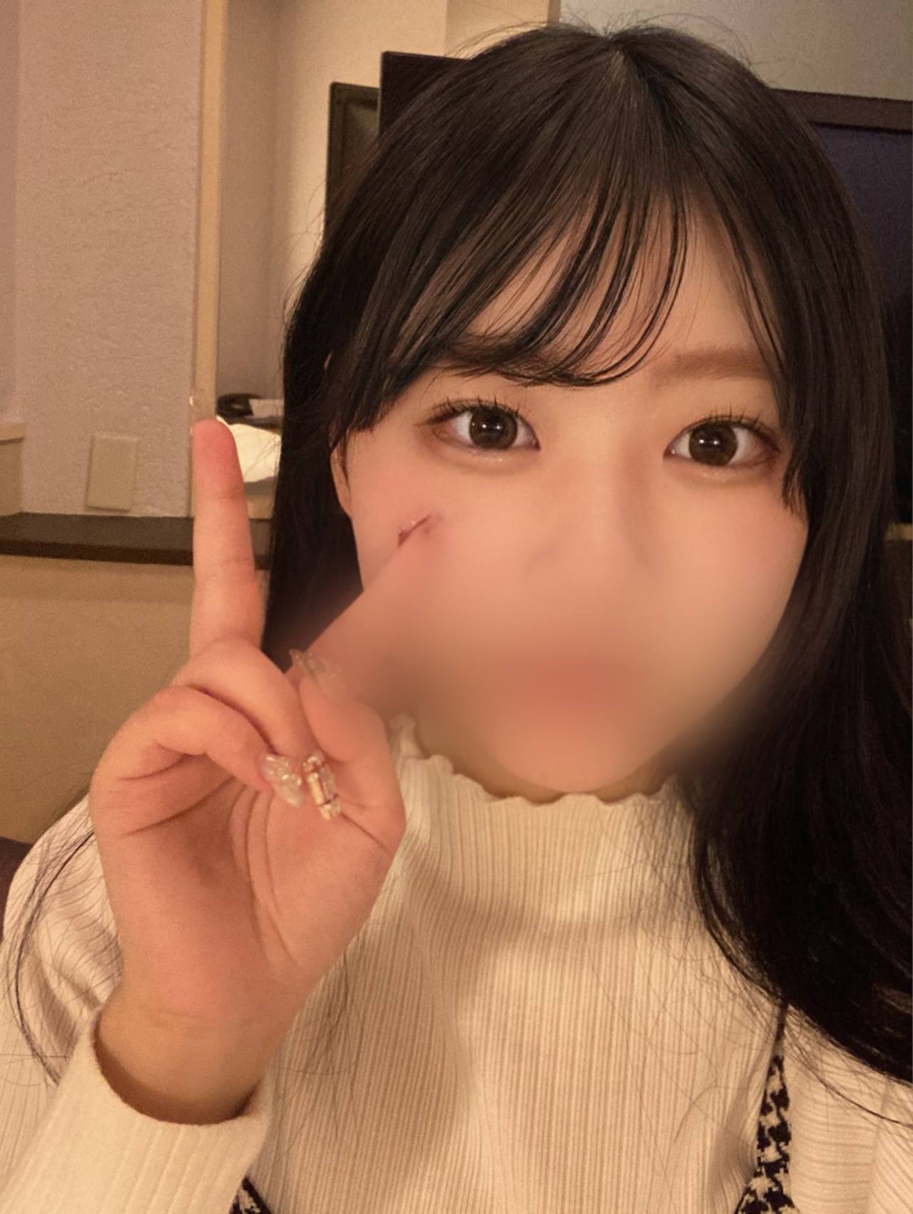 【永久保存版】最高レベルEカップ清楚系美女との極秘私服ホテルデート！巨根イラマに生ハメごっくん！ gallery photo 1