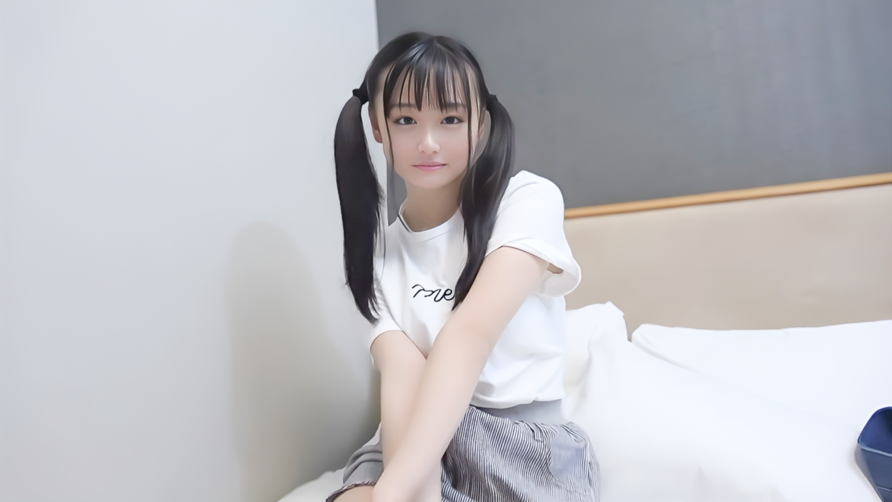 【厳重管理】'超小柄アイドル' 未就学から活躍してた未経験の膜付きの膣奥を突かれる衝撃映像 ※先着で別送データ有 gallery photo 1