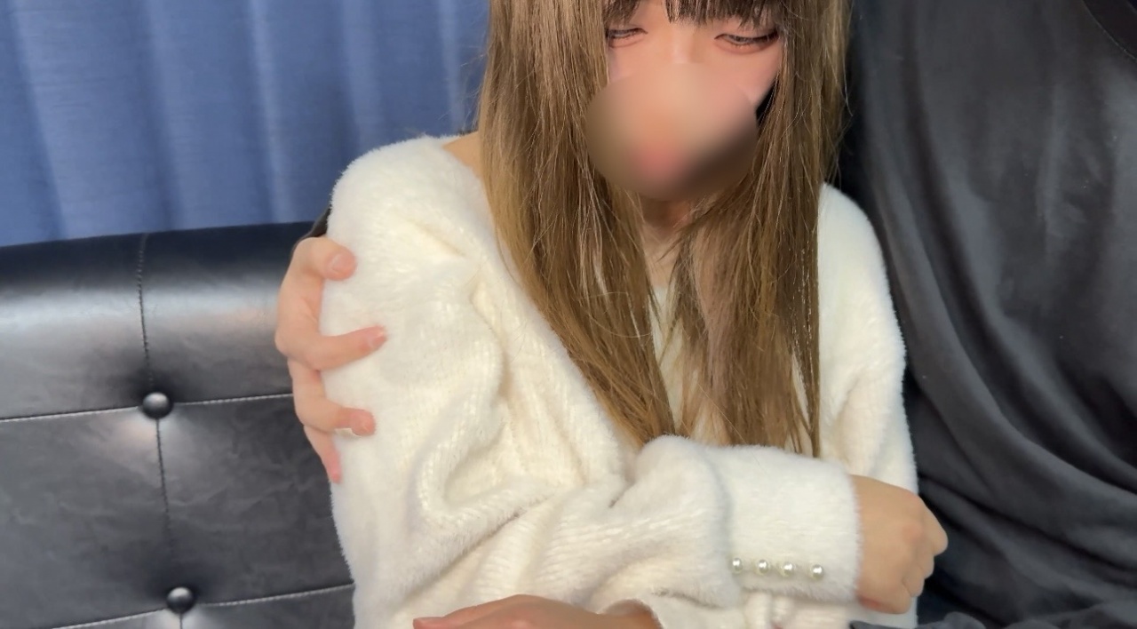 【素人19歳♡顔出し】可愛い♡エナちゃんを事務所と洗面台の前でハメ！最後は勿論解らせ中出し！特典有り gallery photo 3