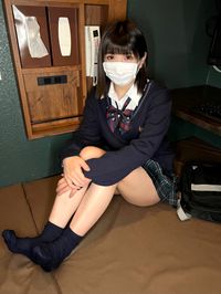 FC2 PPV 3430910 ハメ撮り【個人撮影】ネカフェで制服女子とパパ活_周りにバレずに中出しSEX