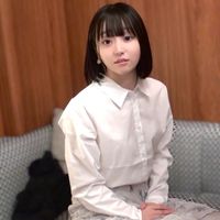 FC2 PPV 4465845 【黒歴史確定】都内活動中アイドル18歳が公開オナニー＆人生初の中出し披露