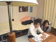 【**】生徒のエロ本でオナニーしてたら見つかってしまい、それをダシに**されて若い肉欲の性**に堕ちた美人家庭教師・・・