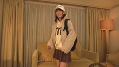 [HD/4.4G] FC2-PPV-2585117 めっかわ！ヲタ彼女：２０歳 ほろ酔い⇒絡み系エロエロ小悪魔に変身 中出し＆顔射