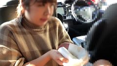 In the midday of Indian summer, two people continuously shoot in the mouth with a blowjob in the car. There aren't many things that are H ... but I have to do my best! Shy plump busty JD Megumi-chan