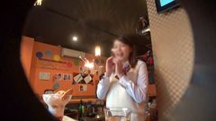 【美乳J●隠し撮り】＜本編女の子の顔出し＞★制服カフェに凸撃！入店したばっかでよくわかってないらしく、自宅まで「連れ出し」＆「中出し」性交w。【おまけ付】