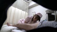【個撮】色白、透明感がある体の美人看護師。 夜勤中に患者さんの性処理をしているところを激写しました。