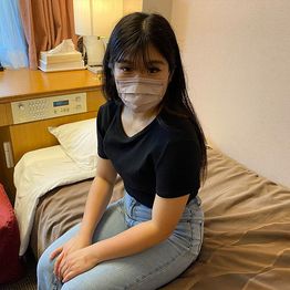 旦那が仕事中37歳人妻はめ撮り三昧 4K特典つき】【ハメ撮り・中出し】ド〇キでパートしている旦那とセックスレスの33歳人妻は、美容室に行くお金もない生活苦で借金をしに来ました。［前編］  FC2-PPV-3746384