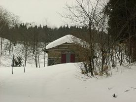 雪の山小屋