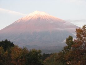 富士山と富士の雲海