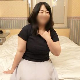 【熟女】10年セックスレス。豊満ボディ。45歳、あきこさん。デカ乳首を存分に味わえる優しさ満点**手コキ。フェラ・パイズリご奉仕。生チ○ポで豊満ボディを震わせイキ果てる。 FC2-PPV-4502083