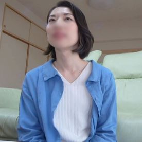 【個撮】腹筋が割れている清楚系人妻きょうかさん(38歳) お淑やかな佇まいから一変、手マンで発情してフェラで挿入おねだりしてきました。 FC2-PPV-4540337