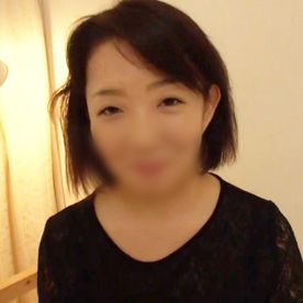 【熟女】下着に収まりきらない濃いぃマン毛を持つEカップ巨乳熟女（52）◆熟れ切ってとろけそうな身体を披露！激しく喘ぎながらイキ果てるパフォーマンスは文句なしにエロス！ FC2-PPV-4523509